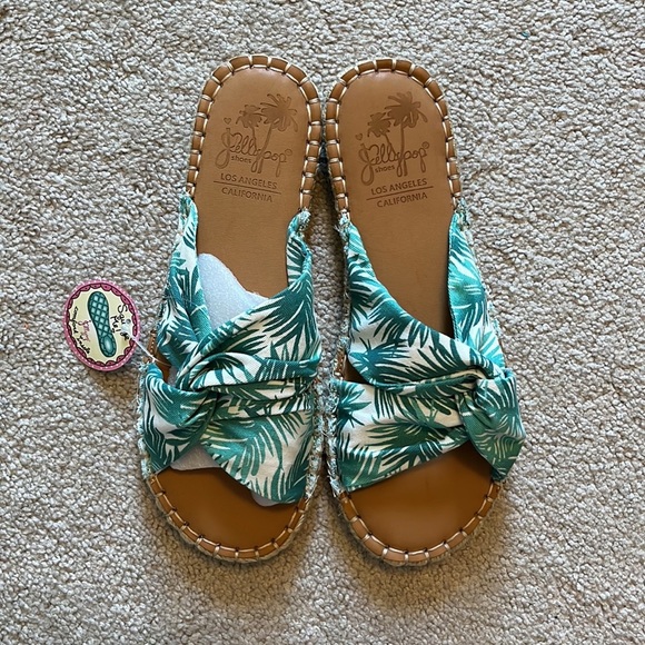JELLYPOP Tropical Palm Leaf Green & White Slip On Sandals size 6.5 Beach/Summer - Picture 5 of 9